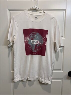 Levi's White Short Sleeve Graphic Tee with Maroon & Teal Print